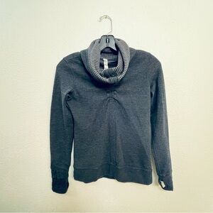 Lululemon Gray Turtleneck Sweatshirt